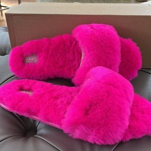UGG slide slippers - fluffy bright pink/fuschia. Brand new in box. Never worn.